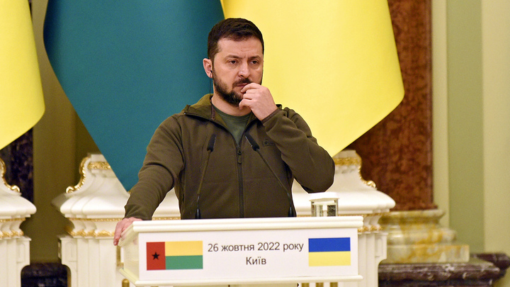 Зеленский поведал чехам о своей извращённой фантазии насчёт Крыма: Ждёт тепла
