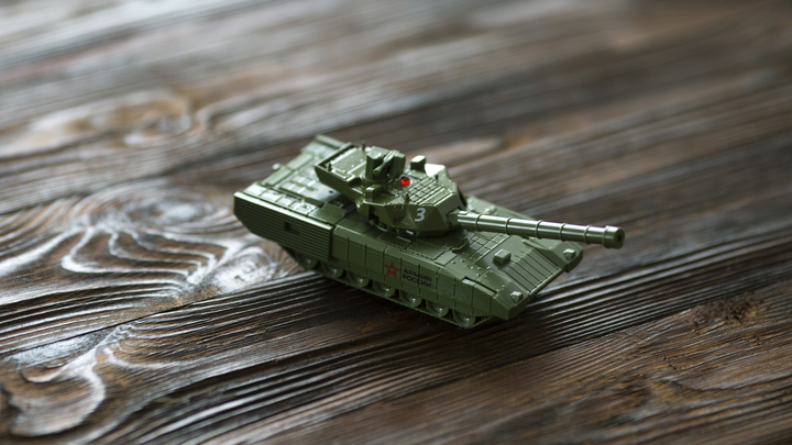 Танк Leopard сбежал с боля боя после первого же выстрела по нему – ТАСС