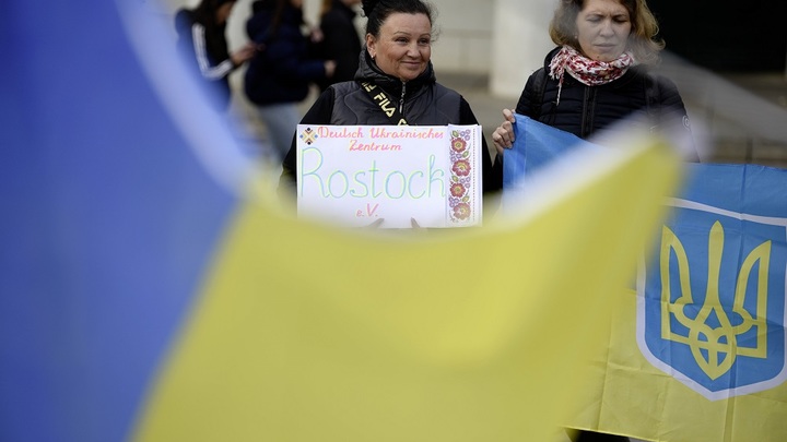 Украинские беженцы требуют поселить их на базе отдыха в Болгарии