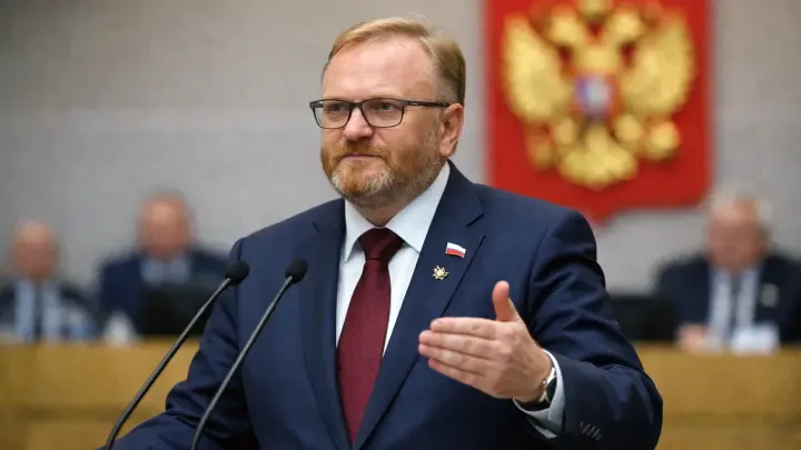 Милонов раскритиковал идею федеральных выплат за долгий брак