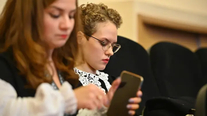 В России начнут пересматривать список «неженских» профессий в 2026 году