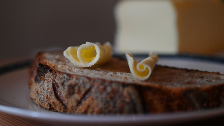 Хлеб оказался безобиднее яблок: Диетолог дала неожиданный совет