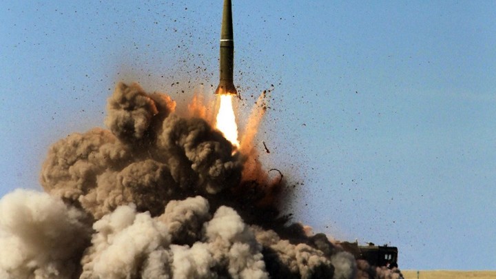 Опоздал на награждение: Зеленский отстранил командира понёсшей потери бригады