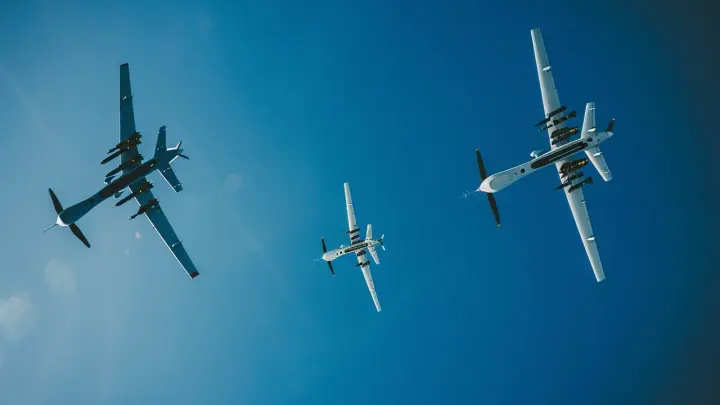 Shot: около 10 взрывов прогремели над Саратовом и Энгельсом, сработала ПВО