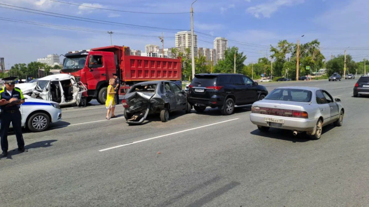 В Челябинске судят водителя грузовика, по вине которого погибли два человека