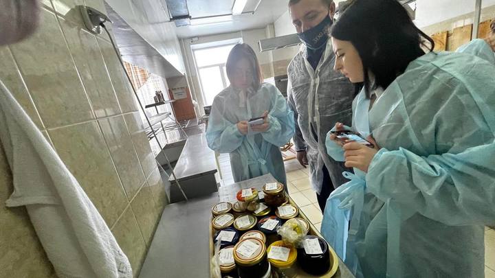 Власти Челябинска высказались о причинах массового отравления в 142 лицее
