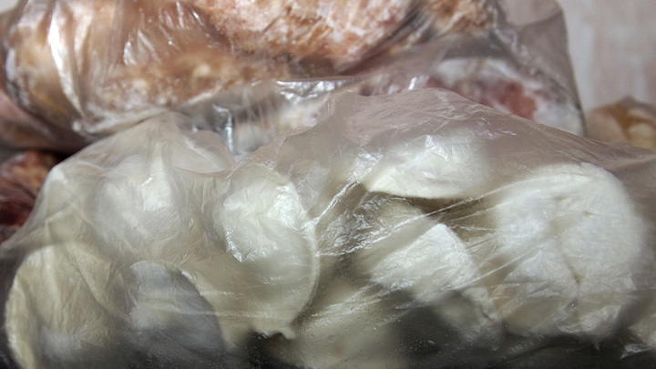 В двух школах Владимира ребят кормили сомнительными продуктами
