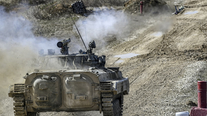 Минные поля ВСУ не мешают русской армии продвигаться под Урожайным