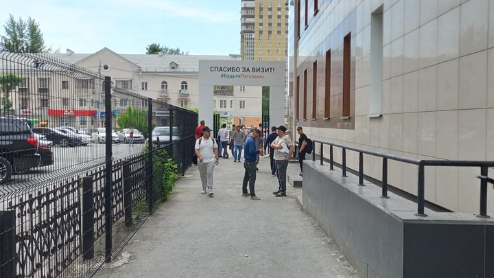 Подпольные бойцовские клубы для мигрантов разыскивают в Екатеринбурге