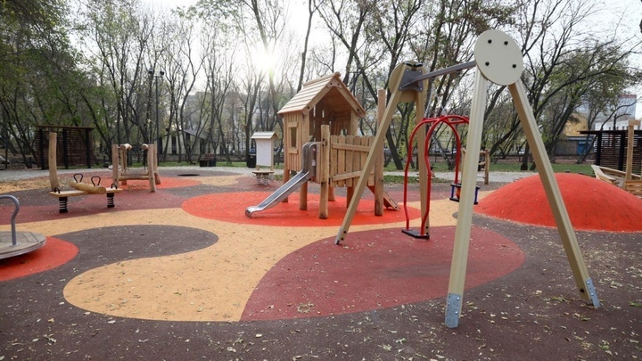 Жители Самары жалуются на малолетних вандалов в новом парке