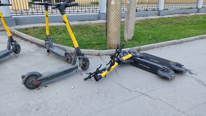 Новосибирский Союз отцов требует запретить аренду самокатов подросткам