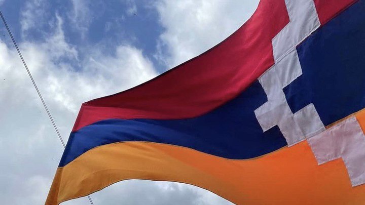 Русский миротворец в Карабахе жёстко осадил журналиста из Азербайджана, устроившего “допрос”