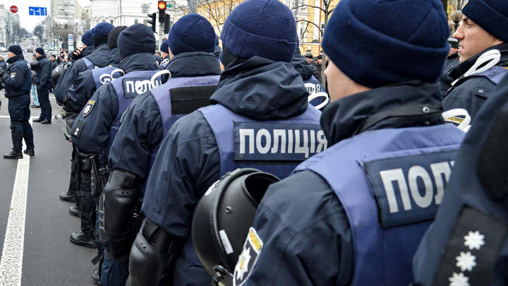 Одесские радикалы облили краской забор Генконсульства России