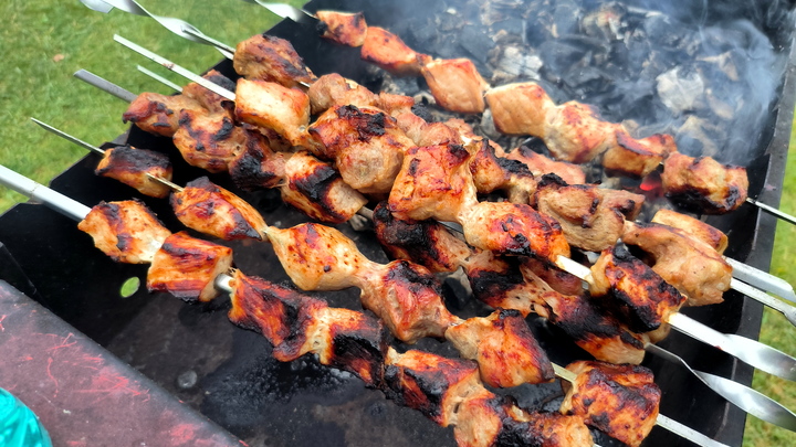 Открыт ТОП продуктов, которые опаснее жирного мяса с майонезом для организма