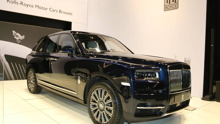 В Новосибирске за 100 млн продали флагманский внедорожник Rolls-Royce Cullinan