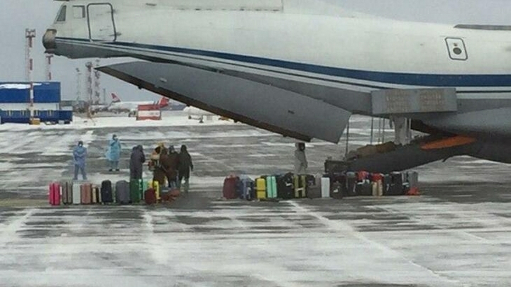 Тебя эвакуировали, идиотку: Адвокат Волкова возмущена нытьём студентки, спасённой из китайской зоны коронавируса