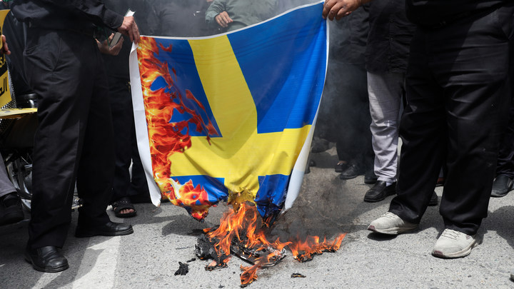 SwebbTV: Швеция оказалась в тяжелейшей ситуации из-за помощи Украине