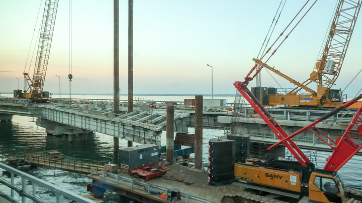 Подводный путь: На Западе заявили о планах Москвы и Пекина протянуть секретный тоннель в Крым