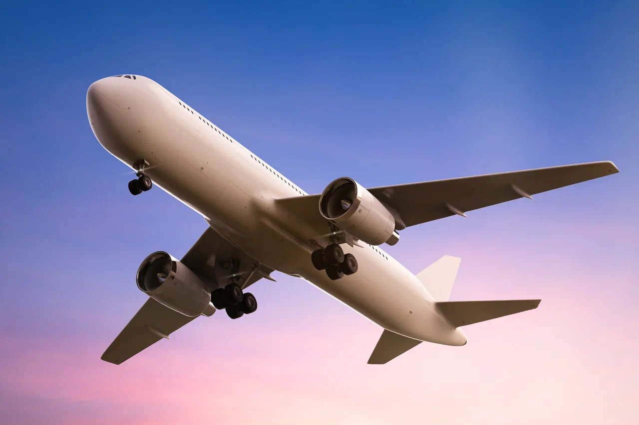 Билеты в обе стороны выйдут дешевле. Названы способы сэкономить на перелётах