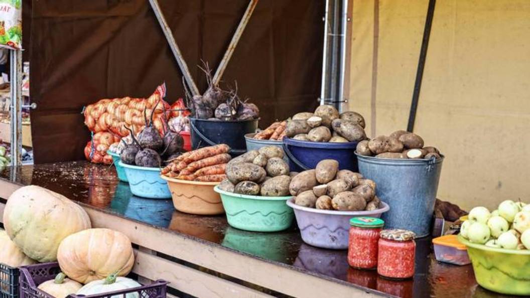 Овощи на рынке. Ярмарка на главной в самаре. Режим работы ярмарки на алабина самара 2024. Ярмарки в самаре на мехзаводе. Режим работы ярмарки на алабина самара 2024.