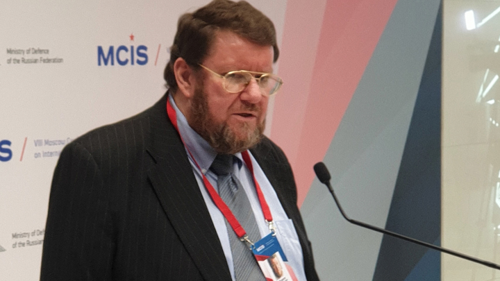 Сатановский расшифровал слова командующего ВМС Украины о войне с РФ: Перед девочками форсит