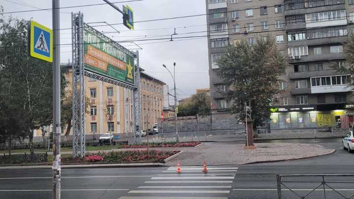 Семья пострадавшего пешехода ищет очевидцев ДТП в Новосибирске