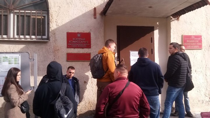 Во всех случаях разобрались: в Петербурге вернули домой призывника с одной почкой
