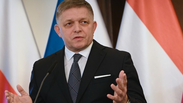 Восхищён Орбаном: Премьер Словакии Фицо тоже хочет в Россию