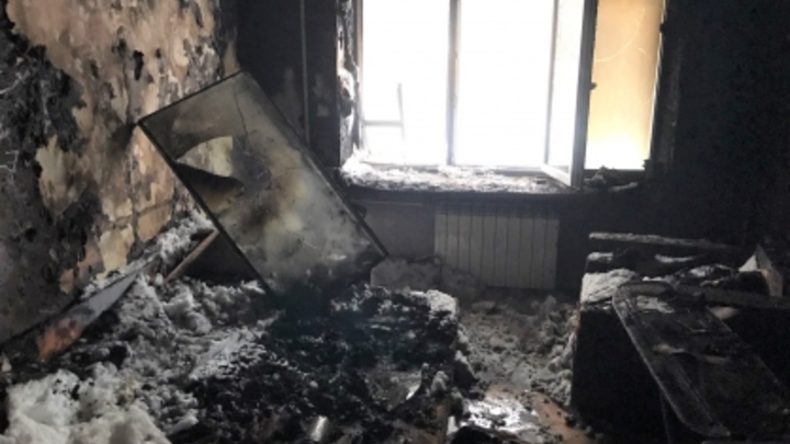 В Новосибирске возбудили уголовное дело после гибели двух маленьких детей