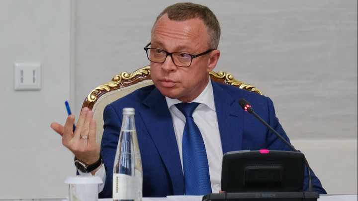 Вице-губернатор Новосибирской области Юрий Петухов получил награду от Владимира Путина