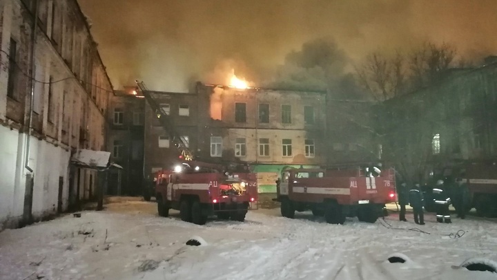 В Собинку наконец придут деньги в помощь погорельцам рабочей казармы
