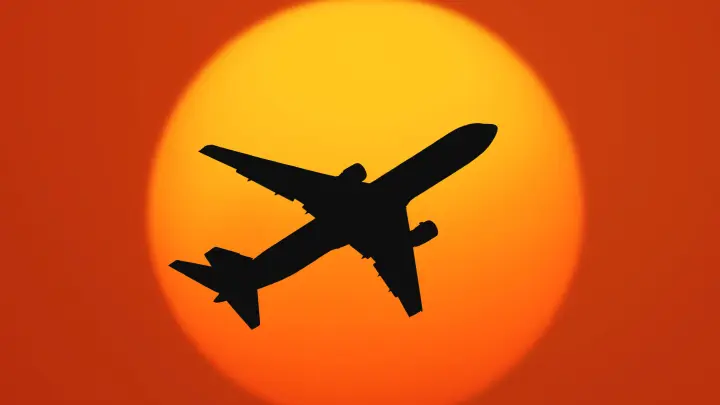 Военный эксперт Шаландин объяснил, что на самом деле означает открытие аэропорта в Геленджике