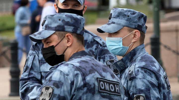 800 протоколов, 12 тысяч нарушений: почему коронавирусные ограничения не работают в Санкт-Петербурге