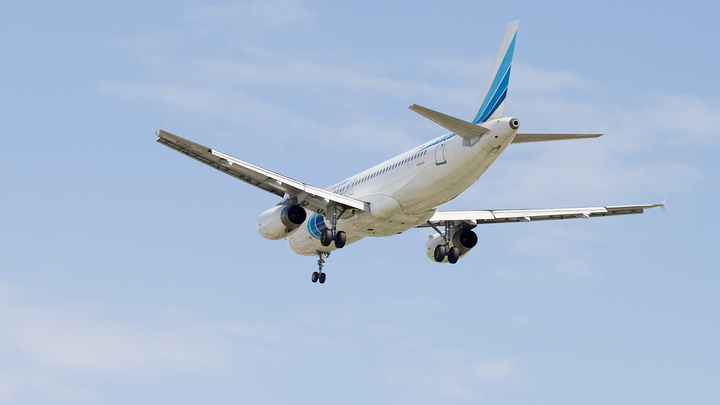 Победительница шоу Голос опоздала на самолёт из Сочи из-за ошибки диктора, аэропорт опроверг слухи