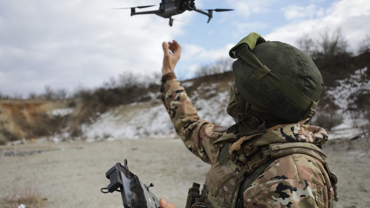 Русские солдаты в районе Крынок спасли раненую украинскую военнослужащую