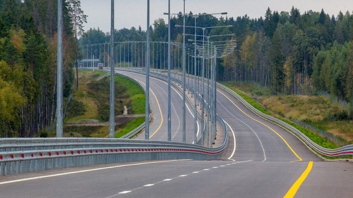 Дорожники расширили путь из Херсонской области в Крым