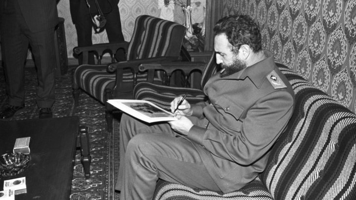 Почему для установки памятника Фиделю Кастро в Москве выбрали район Сокол