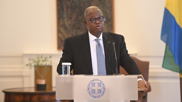 Внезапная смерть главы МИД Габона: Ему стало плохо прямо на заседании совета министров