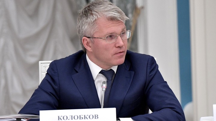Министр спорта РФ Павел Колобков проголосовал в Новогорске