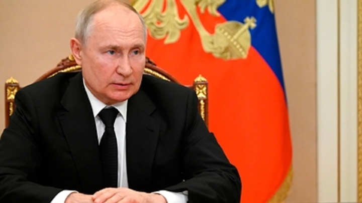Президент России присвоил почётные звания трём жительницам Новосибирской области