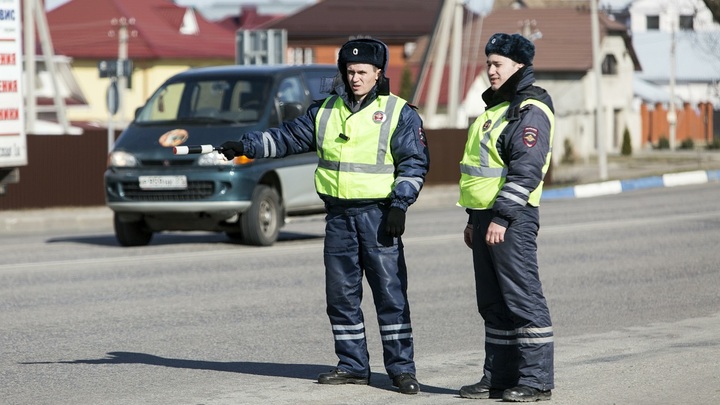 ГИБДД проведет соцопрос для выбора наказания за превышение скорости на 10 км/ч