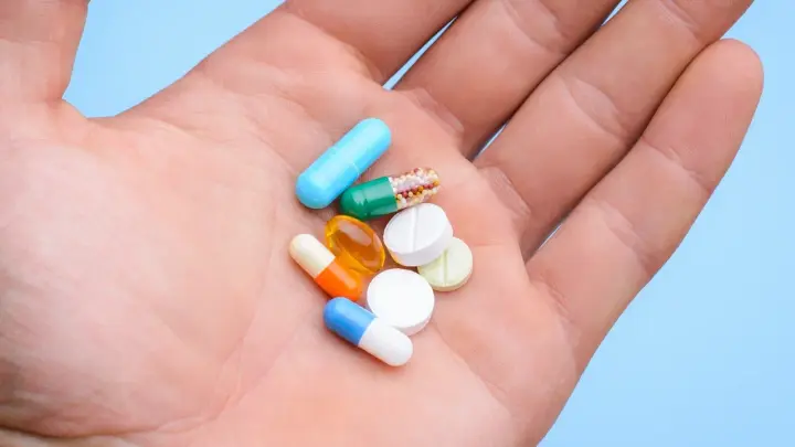 Доктор Мясников рассказал, какой популярный препарат разрушает печень