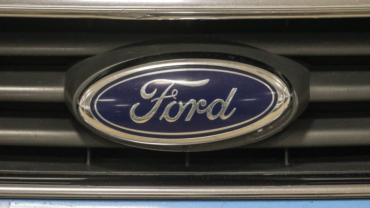 Есть риск возгорания: Ford отзывает почти 700 тысяч автомобилей