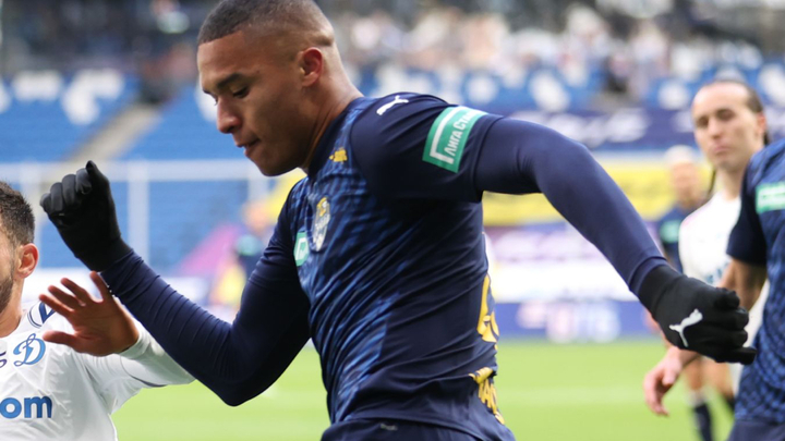 Нападающий Сочи Сауль Гуарирапа проходит медосмотр для перехода в ЦСКА