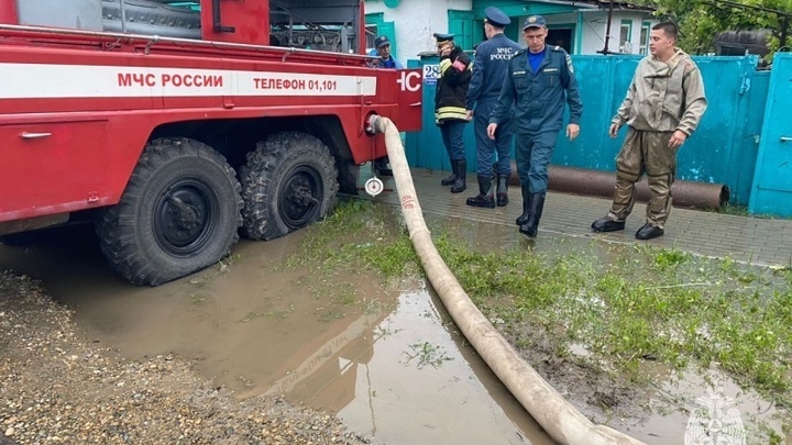 На Кубани после продолжительных ливней остаются подтопленными несколько десятков дворов