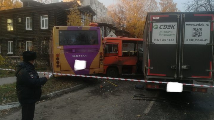 Число пострадавших в ДТП с двумя автобусами в Нижнем Новгороде выросло до 24