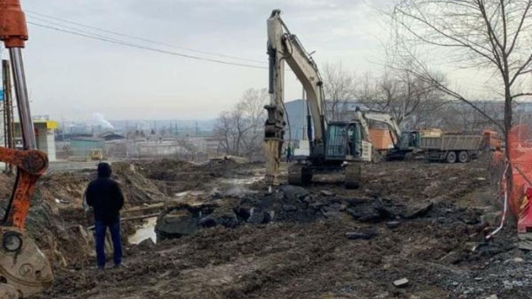 Повв коркино. Провалился асфальт в Челябинске на Куйбышева. Провал асфальта в Челябинске Куйбышева мастеровая. Прорыв в Челябинске обвал дороги. Новости МУП ПОВВ Челябинска.