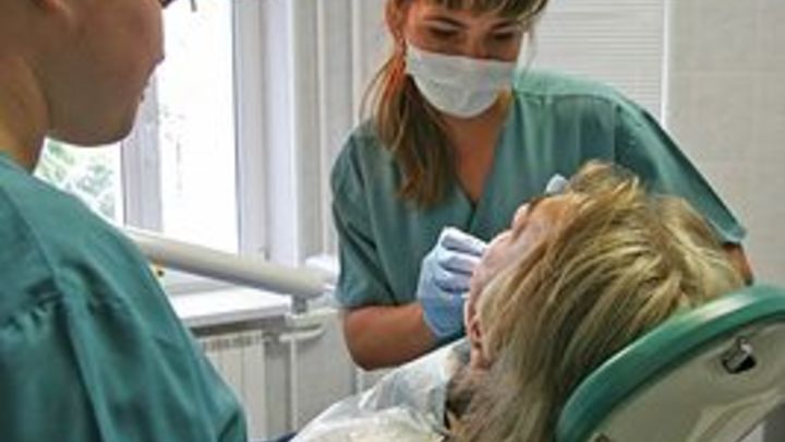 Стоматология отказалась бесплатно лечить зубы челябинцам