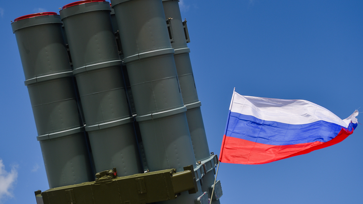 Обычный русский двор: В Нижнем Новгороде на свалке нашли зенитный ракетный комплекс