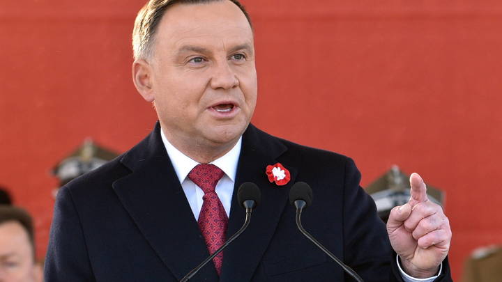 Президент Польши разрешил британским и эстонским военным помочь на границе с Беларусью